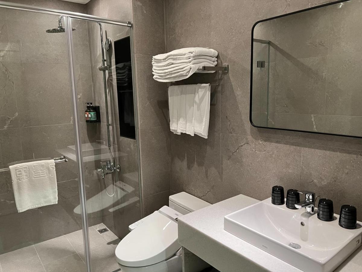 Saint Hostel Pejkang Kültér fotó